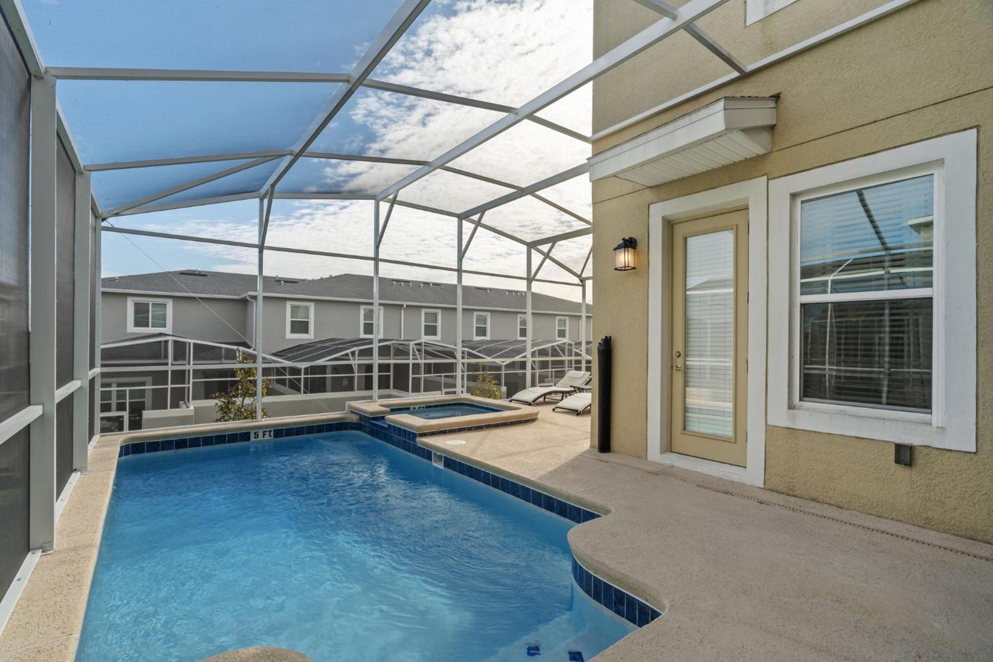 Luxury 5bed With Pool And Game